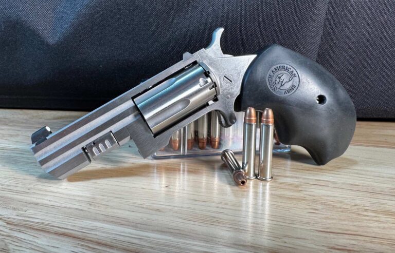 photo of NAA recluse