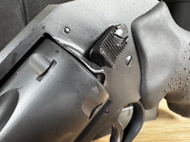 photo of cylinder release